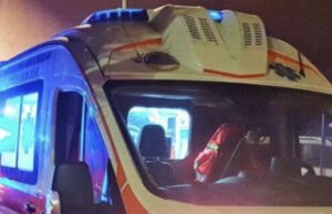 Bolano, edile cade da un tetto e muore Genova, incidente ad Albaro tra auto e scooter: ferito un bambino di 7 anni