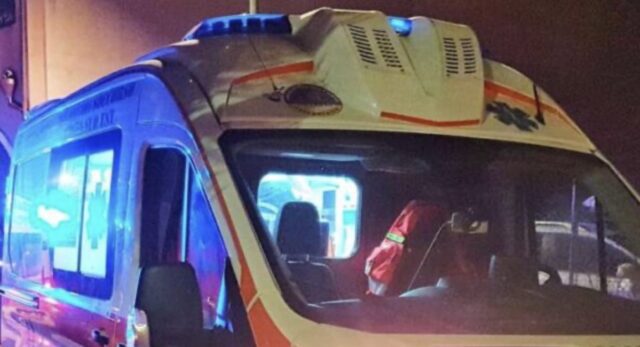 Genova, incidente ad Albaro tra auto e scooter: ferito un bambino di 7 anni