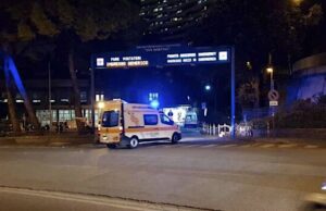 Staglieno: giovane donna si schianta contro un tir, traffico in tilt Staglieno: giovane donna si schianta contro un tir, traffico in tilt