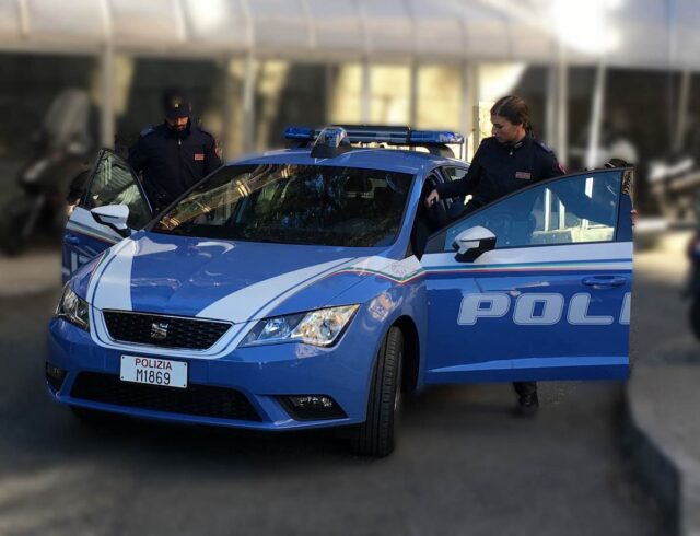 Genova, due ricercati arrestati dalla Polizia in via Celesia Genova, due ricercati arrestati dalla Polizia in via Celesia