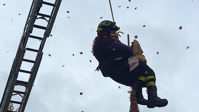 Perché la Befana si chiama così e perché arriva il 6 gennaio: storia, tradizione e leggenda della vecchina