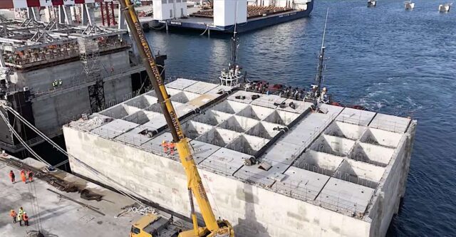 Nuova diga foranea di Genova: completata la posa del sesto cassone Diga di Genova, Ghio e Pandolfo (PD): Dichiarazioni di Rixi gravissime