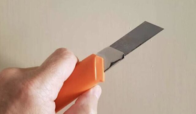 Taglierino alla mano minaccia pizzaiolo: arrestato dalla Polizia