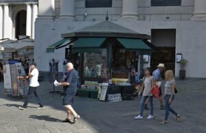 Piazza Matteotti: nuova vita per l’edicola, ora punto di riferimento culturale Piazza Matteotti: nuova vita per l’edicola, ora punto di riferimento culturale
