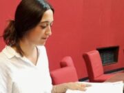 Francesca Ghio rompe il silenzio davanti al gip: fa il nome di chi abusò di lei da bambina Francesca Ghio rompe il silenzio davanti al gip: fa il nome di chi abusò di lei da bambina