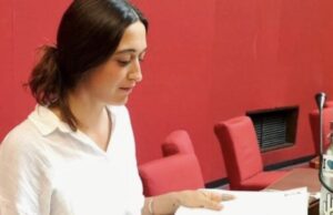 Francesca Ghio rompe il silenzio davanti al gip: fa il nome di chi abusò di lei da bambina Francesca Ghio rompe il silenzio davanti al gip: fa il nome di chi abusò di lei da bambina