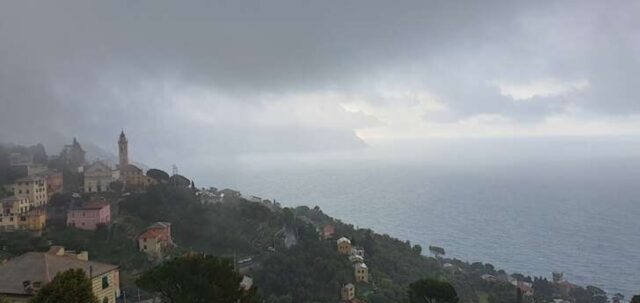 Allerta meteo gialla prolungata sul Centro-Levante della Liguria: piogge intense e venti forti in arrivo Allerta meteo gialla prolungata sul Centro-Levante della Liguria: piogge intense e venti forti in arrivo