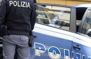 Si fida del fidanzato albanese, una 27enne: mi ha stuprata insieme all’amico. Arrestati Savona: arrestato per stalking dopo aver picchiato e minacciato la ex fidanzata minorenne
