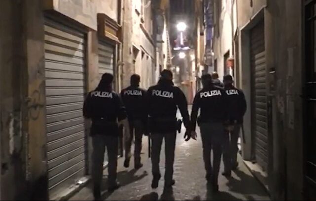 Spaccata in una trattoria per rubare: un denunciato, ricercato complice Spaccata in una trattoria per rubare: un denunciato, ricercato complice