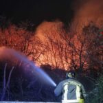 Incendi nell’entroterra di Imperia: vigili del fuoco in azione su tre fronti