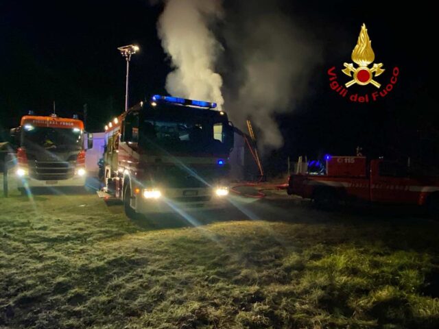 Ceranesi, incendio in abitazione a Canonero: due bambini ricoverati al Gaslini Ceranesi, incendio in abitazione a Canonero: due bambini ricoverati al Gaslini