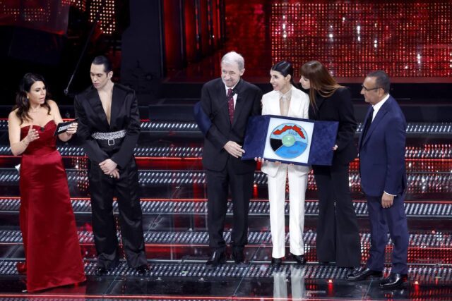 Ascolti della quarta serata del Festival a quota 13 milioni 575 mila Ascolti della quarta serata del Festival a quota 13 milioni 575 mila