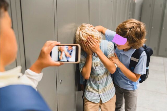 Cyberbullismo 2024: oltre un milione di adolescenti è stato vittima