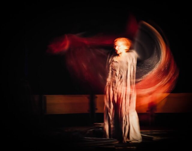 Cassandra o dell'inganno, un monologo interpretato da Elisabetta Pozzi