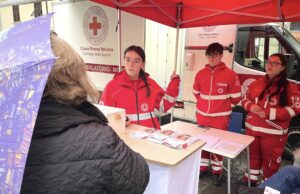 La Spezia, screening sanitario gratuito e consigli nutrizionali in Piazza Beverini La Spezia, screening sanitario gratuito e consigli nutrizionali in Piazza Beverini