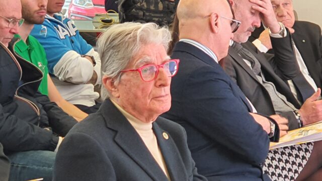 Prof henriquet Asta Stelle: campioni dello sport uniti per la beneficenza su Memorabid