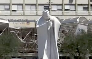 Papa Francesco è morto alle ore 7:35 di questa mattina Papa Francesco è morto alle ore 7:35 di questa mattina