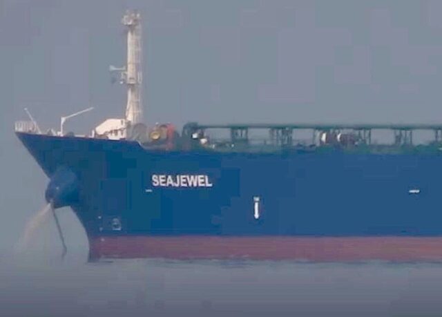 Savona, falla per esplosione nella petroliera Seajewel