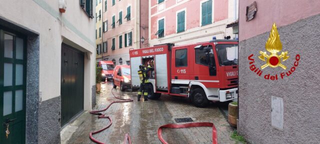 A fuoco appartamento in centro a Torriglia: danni ingenti A fuoco appartamento in centro a Torriglia: danni ingenti