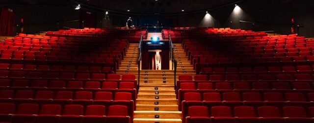 Fond Luzzati, Teatro della Tosse e La Claque un grande marzo