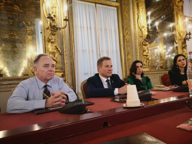 Relazioni Genova - Tenerife, la missione spagnola a Genova prosegue tra logistica, cultura e tecnologie: focus su cooperazione tra ZLS e ZEC Relazioni Genova - Tenerife, la missione spagnola a Genova prosegue tra logistica, cultura e tecnologie: focus su cooperazione tra ZLS e ZEC