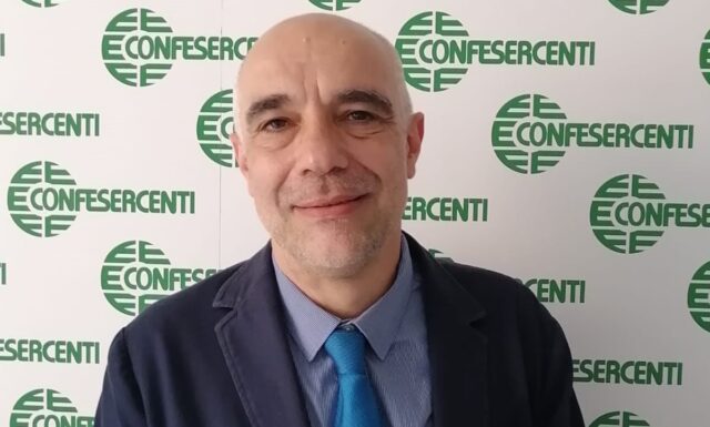 Spigno (Confesercenti): Bene estensione limiti alla grande distribuzione Spigno (Confesercenti): Bene estensione limiti alla grande distribuzione