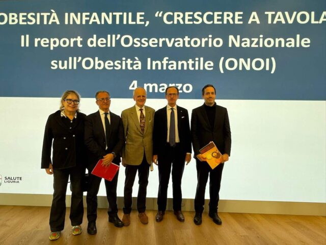 Giornata Mondiale dell’Obesità: ONOI presenta il report Crescere a tavola Giornata Mondiale dell’Obesità: ONOI presenta il report Crescere a tavola
