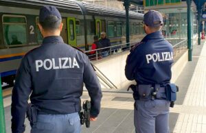 Genova, furti nelle stazioni ferroviarie: la Polfer smantella una banda di cinque persone Genova, furti nelle stazioni ferroviarie: la Polfer smantella una banda di cinque persone