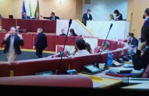 Regione Liguria, bagarre e scontro in aula Balleari-D’Angelo-Bucci
