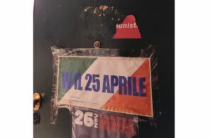 Pra’, vandalizzata a Genova la sede del Partito Comunista Italiano Pra’, vandalizzata a Genova la sede del Partito Comunista Italiano