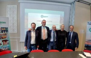 Confesercenti Genova presenta la visione del commercio urbano ai candidati sindaco Confesercenti Genova presenta la visione del commercio urbano ai candidati sindaco