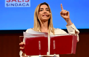 Salis: ogni giorno sui social c’è chi mi chiama puttana. Anziché incapace