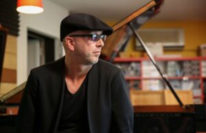 Sabato 24 maggio grande musica sul palco de La Claque Sabato 24 maggio grande musica sul palco de La Claque, tornano Sir Waldo Weathers & Henry Carpaneto Organ Trio