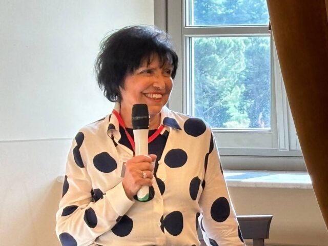 Donatella Mascia presenta Magnifica visione alla libreria L’Amico Ritrovato di Genova