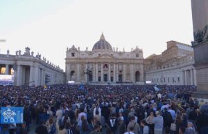 Insediamento Papa: dalla fumata bianca alla messa solenne in San Pietro Insediamento Papa: dalla fumata bianca alla messa solenne in San Pietro