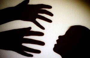 Dietro la tecnologia spunta il mostro e l’orrore Dietro la tecnologia spunta il mostro e l’orrore