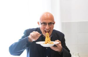 Se lo dice… Tripadvisor: Il libro di Marco Benvenuto sulle recensioni online Se lo dice... Tripadvisor: Il libro di Marco Benvenuto sulle recensioni online