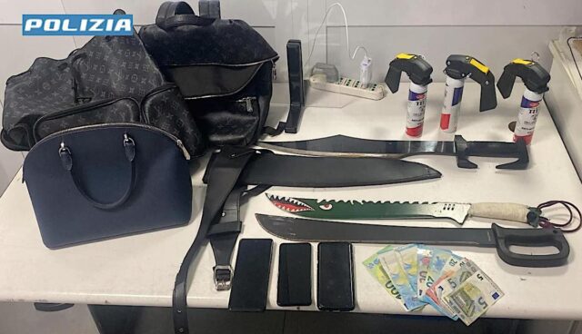 Genova, furto in stazione: scoperta centrale di ricettazione in un albergo Genova, furto in stazione: scoperta centrale di ricettazione in un albergo