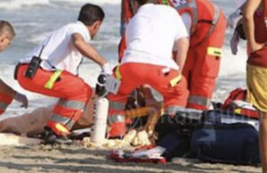 Tragedia a Ventimiglia, annega per un malore: inutili i soccorsi Tragedia a Ventimiglia, annega per un malore: inutili i soccorsi