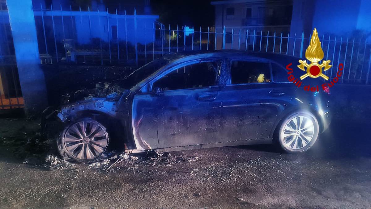 Notte intensa di lavoro per i VVF: paura per pentolino sul fuoco