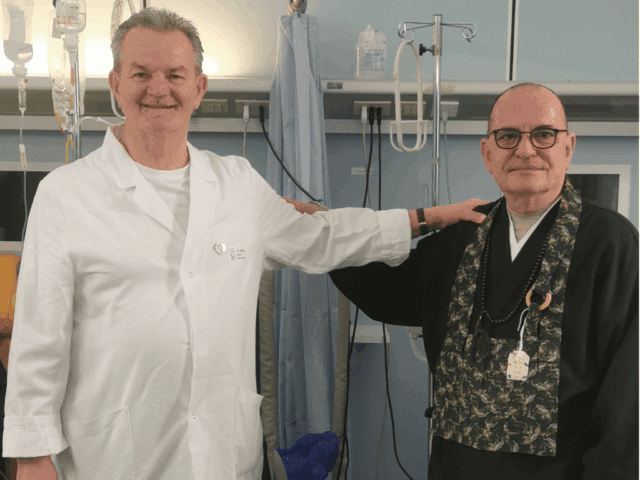 La Band degli Orsi e We Care supportano i pazienti oncologici bambini e adulti e i loro familiari caregiver La Band degli Orsi e We Care supportano i pazienti oncologici bambini e adulti e i loro familiari caregiver
