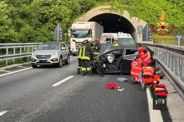 Vvf incidente a10 feglino spotorno Incidente sull’A10 tra Feglino e Spotorno: intervengono i Vigili del Fuoco