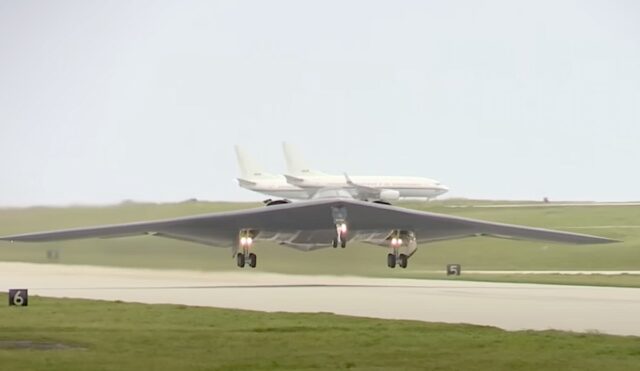 bombardiere stealth B-2 Spirit volo 1 Attacco USA all’Iran: colpiti tre impianti nucleari. Trump: Operazione di successo