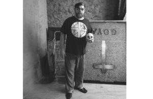 Jacopo Benassi trasforma Palazzo Ducale in un atelier d’artista