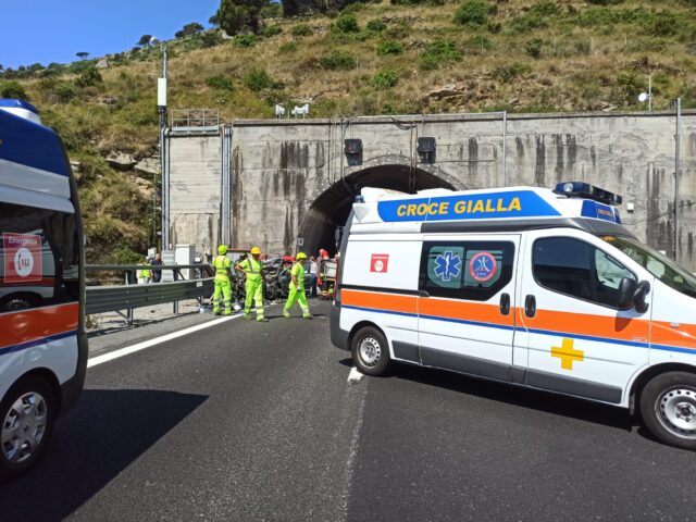 Incidente a12 Croce gialla