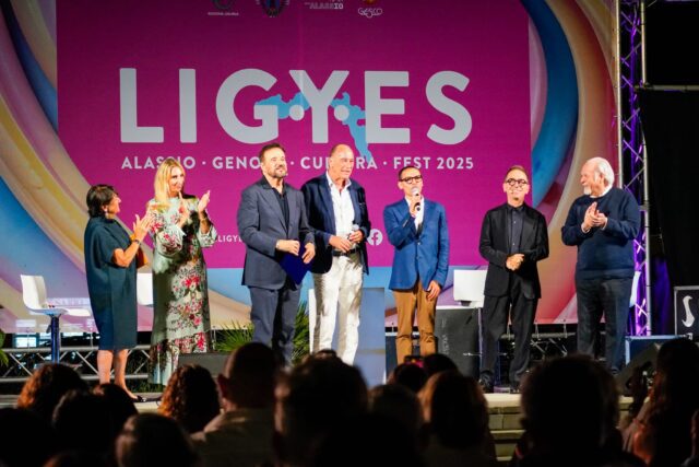 Pioggia di nuove firme di celebrità per il Muretto di Alassio Pioggia di nuove firme di celebrità per il Muretto di Alassio