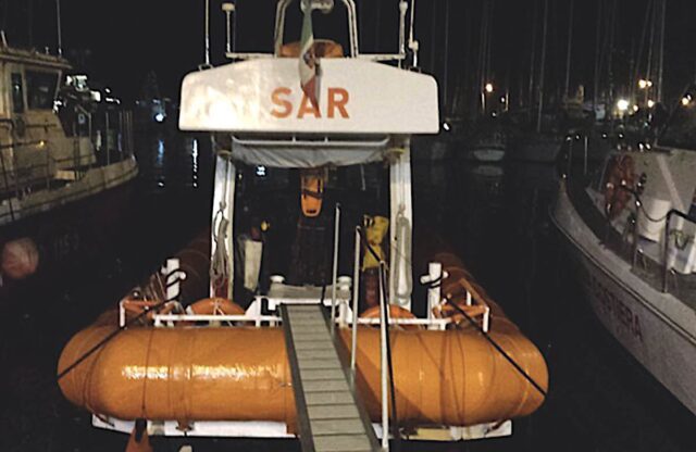 Tragedia a Manarola: giovane turista australiano muore annegato Tragedia a Manarola: giovane turista australiano muore annegato