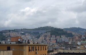 Caldo a Genova, bollino giallo: in arrivo temporali, grandinate e vento forte Caldo a Genova, bollino giallo: in arrivo temporali, grandinate e vento forte