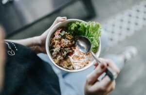 Il nutrizionista che imposta uno stile di vita: non solo dieta Il nutrizionista che imposta uno stile di vita: non solo dieta