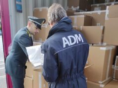 La Spezia, sequestrati oltre 600.000 accendini pericolosi da ADM e Guardia di Finanza La Spezia, sequestrati oltre 600.000 accendini pericolosi da ADM e Guardia di Finanza